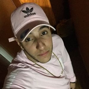 Meet your Posher, Luis